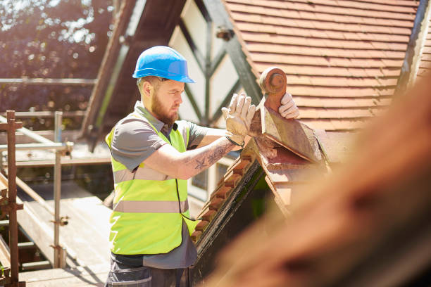 Best Roof Gutter Cleaning  in Wetherington, OH